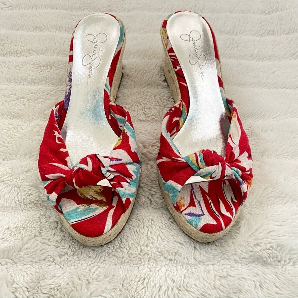 Jessica Simpson Red Floral Espadrille Wedges Size 8.5
